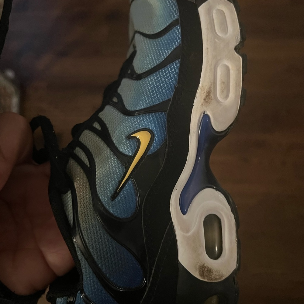 Nike Kids Sneakers in Blue and Black - Picture 5 of 5